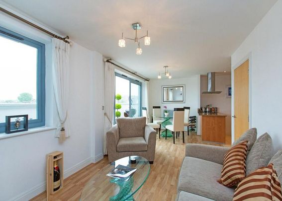 2 bedroom flat to rent - Photo 1