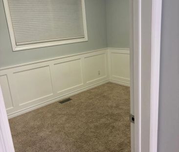 452 Elizabeth Street #Upper - Photo 3