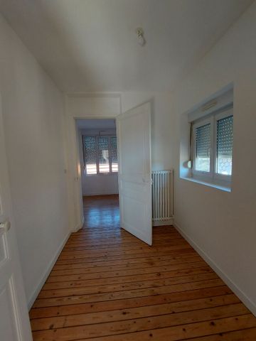 10 KMS DE GUIGNICOURT Appartement La Ville Aux Bois Les Pontavert 4 pièce(s) 82 m2 - Photo 5
