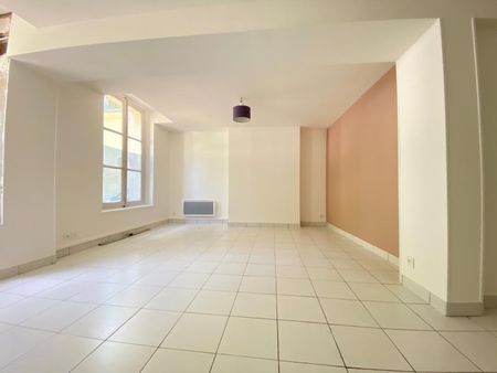 Location Appartement 2 Pièces 54 m² - Photo 2