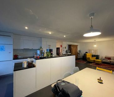 Moderne 4.5-Zimmerwohnung mit grosszügigem Grundriss - Photo 3