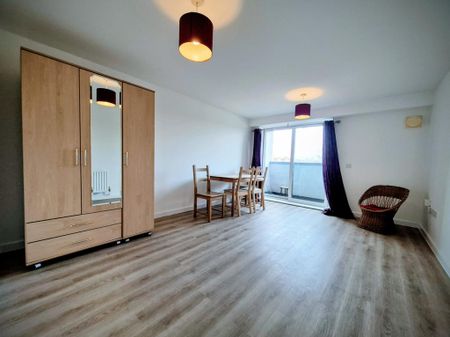 1 bedroom flat to rent - Photo 2