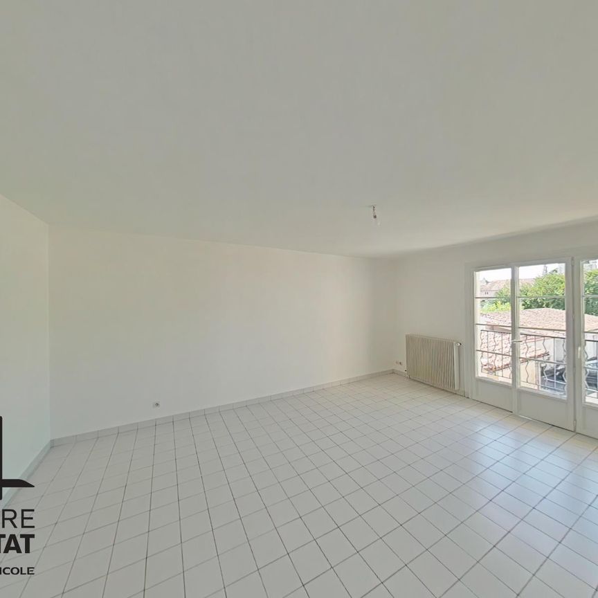 Location Appartement 3 pièces 69m² CHAUVIGNY 86300 - Photo 1