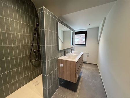 Appartement te huur - Foto 2