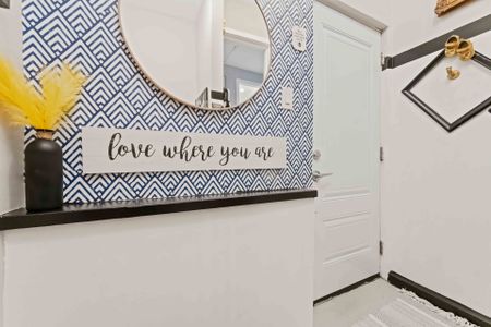 For Lease - 1223 Kitchener Avenue Unit# B, Hunt Club - South Keys and Area, Ontario - Photo 2