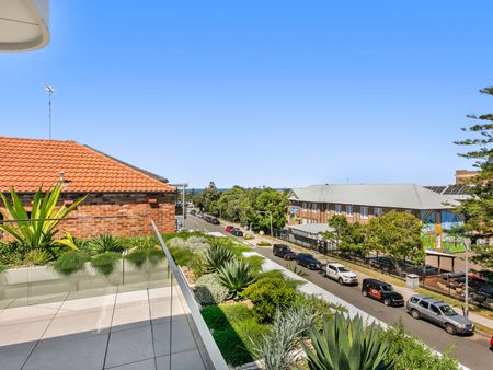 7/114 Warners Avenue, Bondi Beach NSW 2026 - Apartment For Rent | Domain - Photo 4