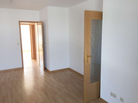 Schöne 2,5 Zimmerwohnung in zentraler Lage - Photo 3