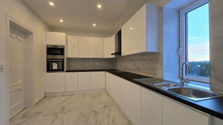 Villa - Photo 3