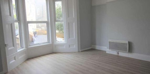 Clevedon Road, Weston-super-mare, BS23 - Photo 2