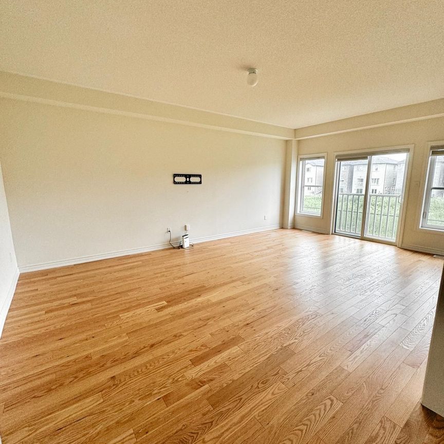 For Lease - 1108 Skyridge Boulevard, Pickering, Ontario - Photo 1