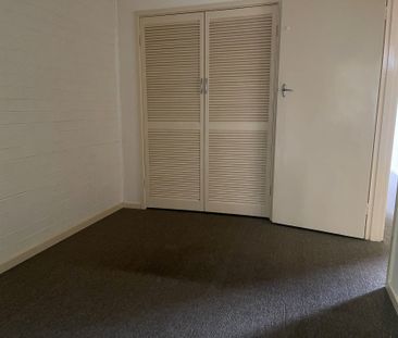 Two Bedroom Unit in Quiet Pocket - Photo 6