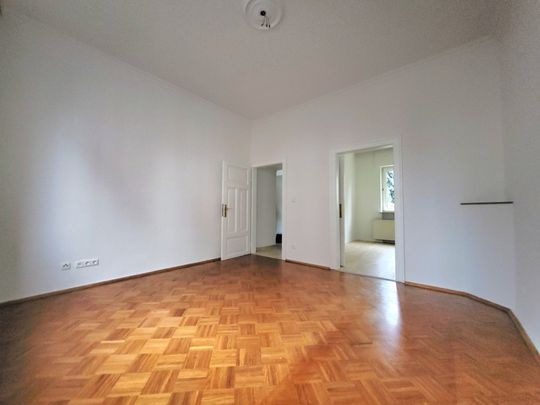 Verliebt in Altbauflair? Willkommen zuhause! - Photo 1