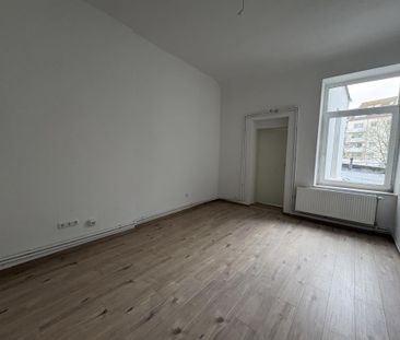 Renovierte 4-Zimmer-Altbauwohnung in Bremerhaven - Photo 4