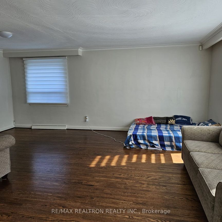 For Lease - 48 Barksdale Avenue, Toronto, Ontario - Photo 1