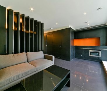 Studio to rent - Photo 2