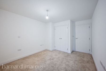 Potters Grove, New Malden - Photo 4