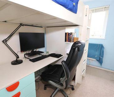 3 bedroom terraced house to rent - Photo 3