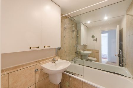 Airlie Gardens, Kensington, London, W8 flat to rent - Photo 4