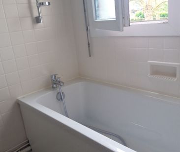 Location Appartement 2 pièces 49m² BOIS GUILLAUME 76230 - Photo 4