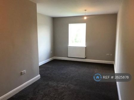 5 bedroom semi-detached house to rent - Photo 5