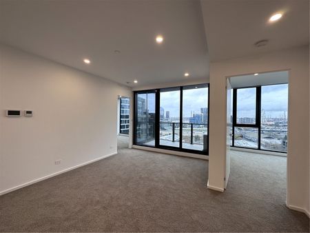 1104/408 Spencer Street - Photo 2