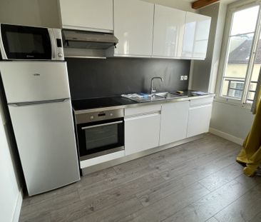 F2 DUPLEX 41 M² - CENTRE VILLE MONTGERON - Photo 6