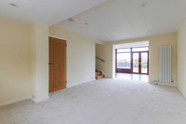 3 bed Detached for rent - Photo 1