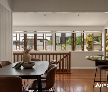 A Grand Hawthorne Queenslander with Timeless Character and Exceptio... - Photo 2