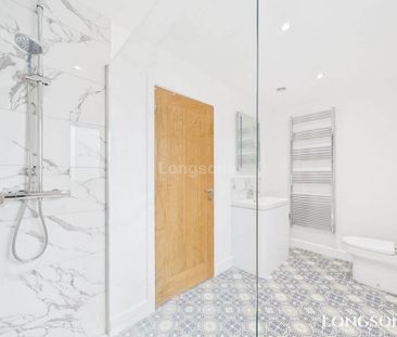 4 bedroom detached house to rent - Photo 2