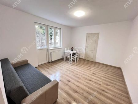 De inchiriat apartament cu 2 camere balcon etajul 1 in zona Mihai Viteazul din Sibiu - Photo 3