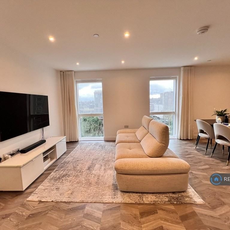 2 bedroom flat to rent - Photo 1