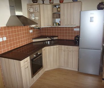 Pronájem bytu 2+kk 40 m² - Fotografie 4