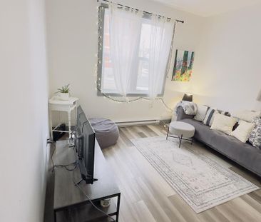 Immeuble - 258-266 Ball Grand 5 1/2 à Louer - Photo 1