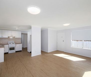 Lovely Family Home!! - Photo 2