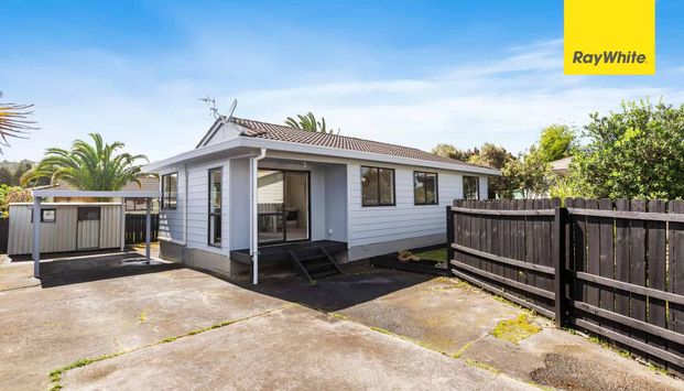 Fully Fenced, Refurbished 3-Bedroom Home in a Super Convenient Location - Photo 1