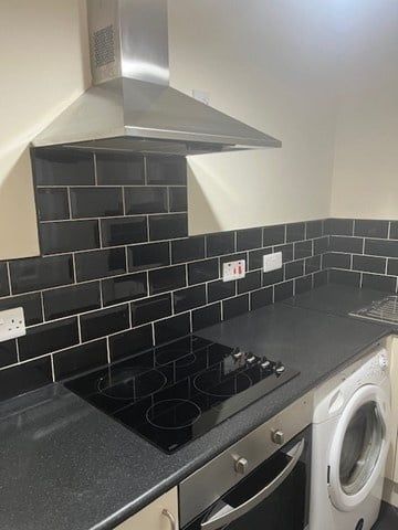 1 Bed Flat, Stanningley Road, LS12 - Photo 5