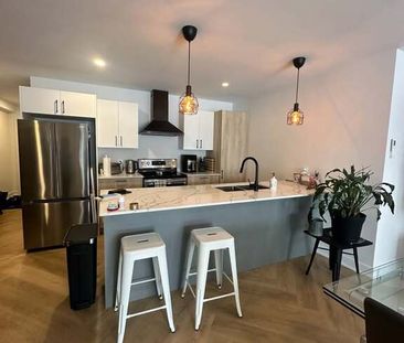 4 1/2 À LOUER - Photo 2