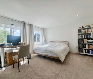 Grange Court, Grange Gardens, Pinner, HA5 - Photo 2