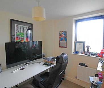 3 bedroom apartment to rent - Photo 2