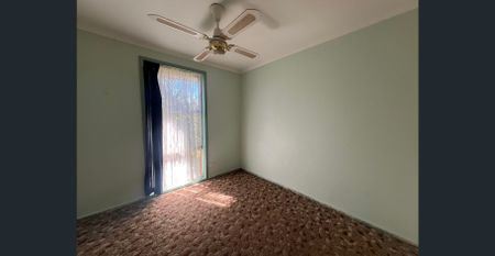 3-Bedroom Home Close to Archer St - Photo 2