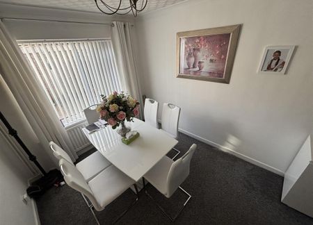 3 bedroom house - mid terrace to rent - Photo 3