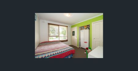 SENSATIONAL LIVING & YOUR OWN DRIVEWAY - Photo 2