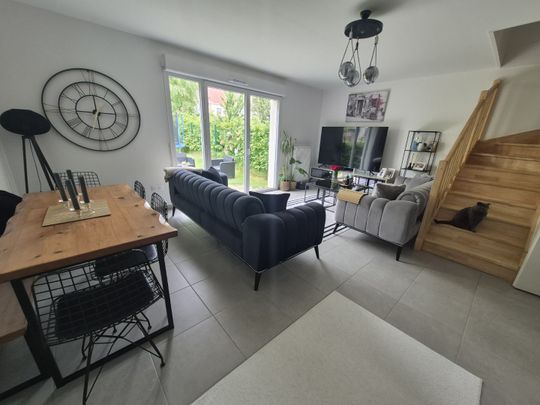 Location Maison 4 pièces 85m² VALENCIENNES 59300 - Photo 1