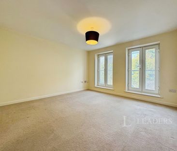 4 bedroom house to rent Willowcroft Way, Cringleford, Norwich, NR4 - Photo 2