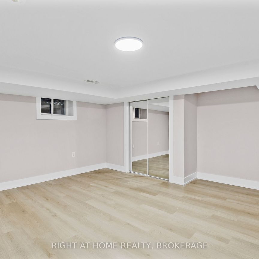 For Lease - 347 Mapledene Drive Unit# LOWER, Hamilton, Ontario - Photo 1