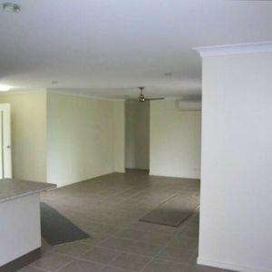 Stunning Family Home in Eimeo - 67 Village Circuit - Photo 2