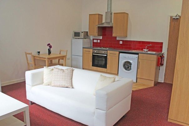 Studio to rent - Photo 1