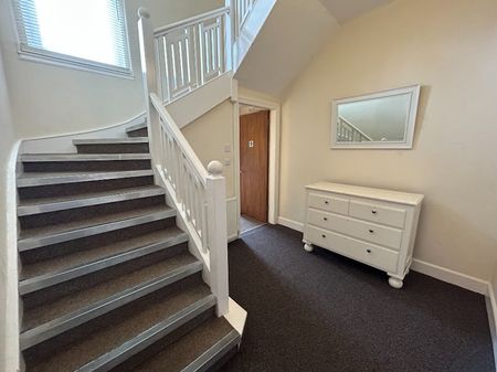 Lanark Road West, Currie - Photo 2