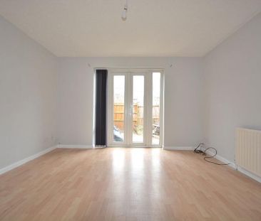 2 bedroom townhouse to rent - Photo 4