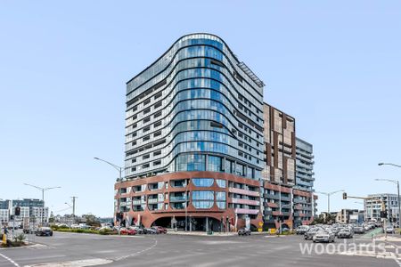 Stylish 1-Bedroom Apartment with Sweeping Views & Resort-Style Amenities - Photo 5